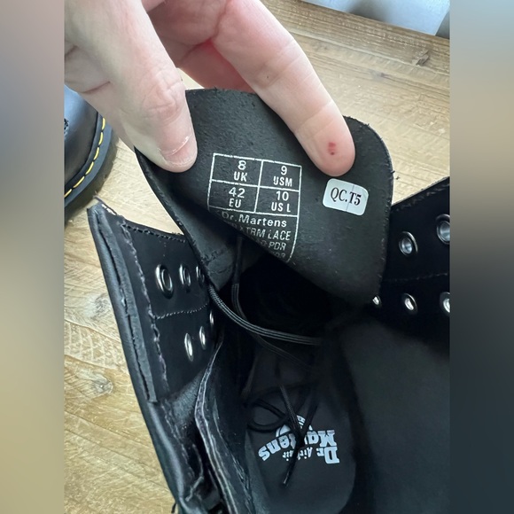 Dr Marten 1460 Extreme Lace Smooth Leather Boots Size 9 New - Picture 11 of 12